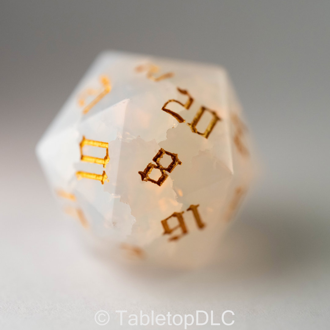 Gemstone D20 (White)